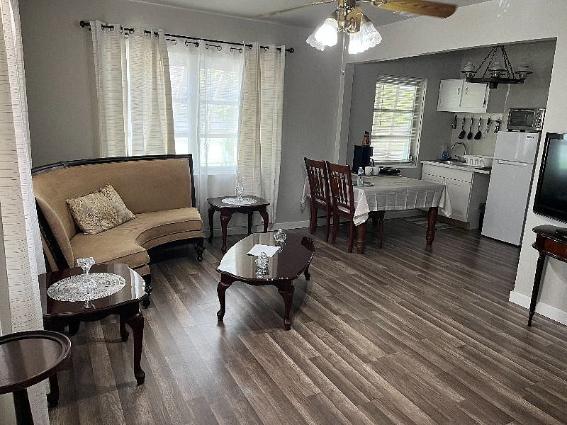 Furnished Finder property 578888_1 photo 13