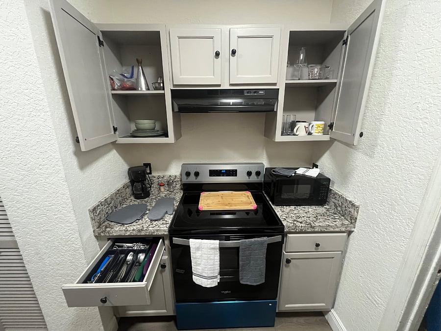 Furnished Finder property 578888_1 photo 36