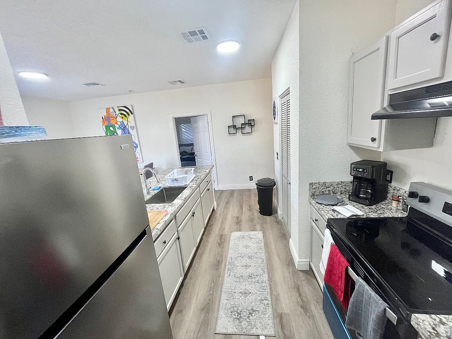 Furnished Finder property 578888_1 photo 35