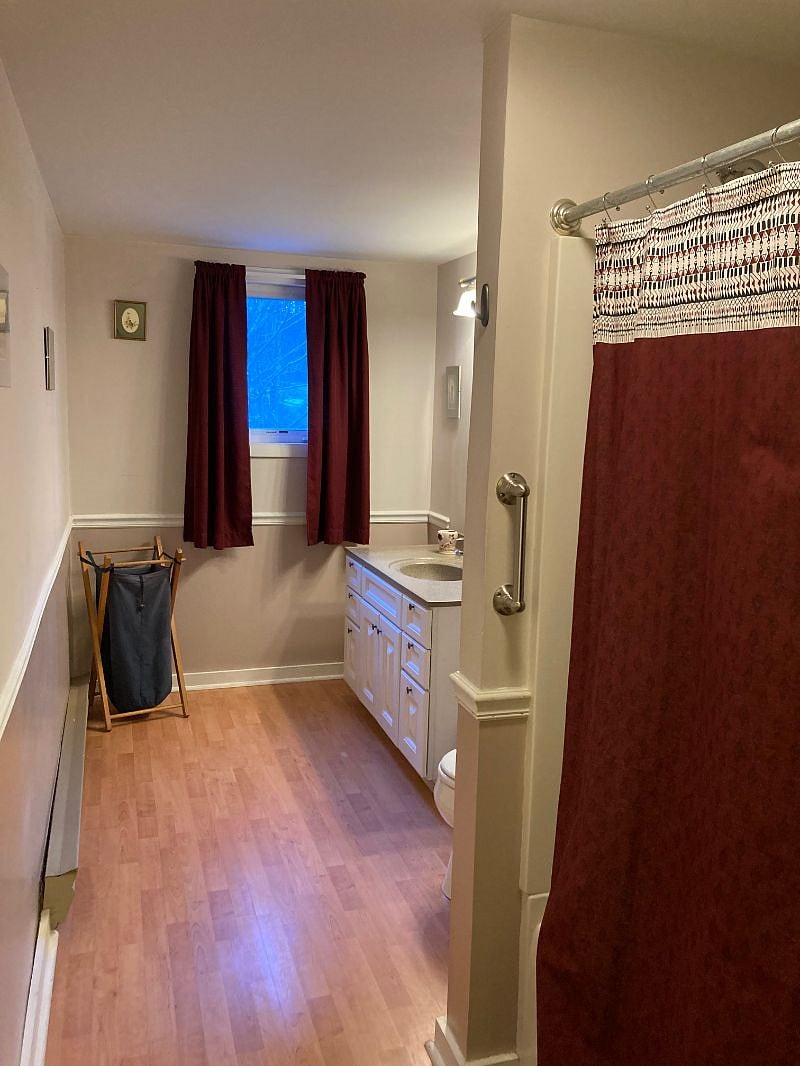 Upstairs Bathroom
