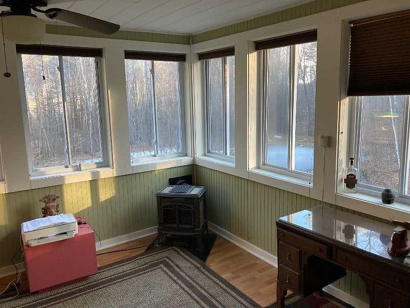Office Space attached to the downstairs bedroom. (Propane stove)