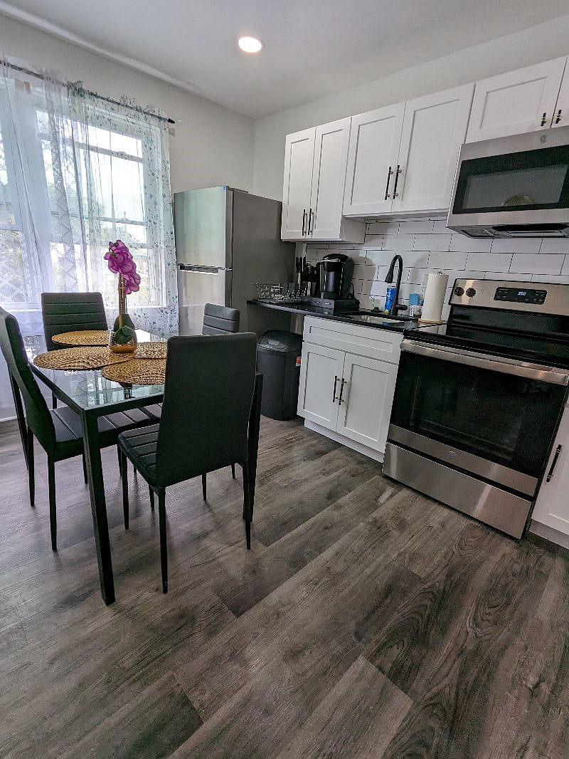 Furnished Finder property 578925_1 photo 18