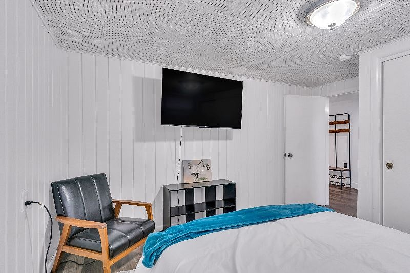 second bedroom, can sleep up to 2 people