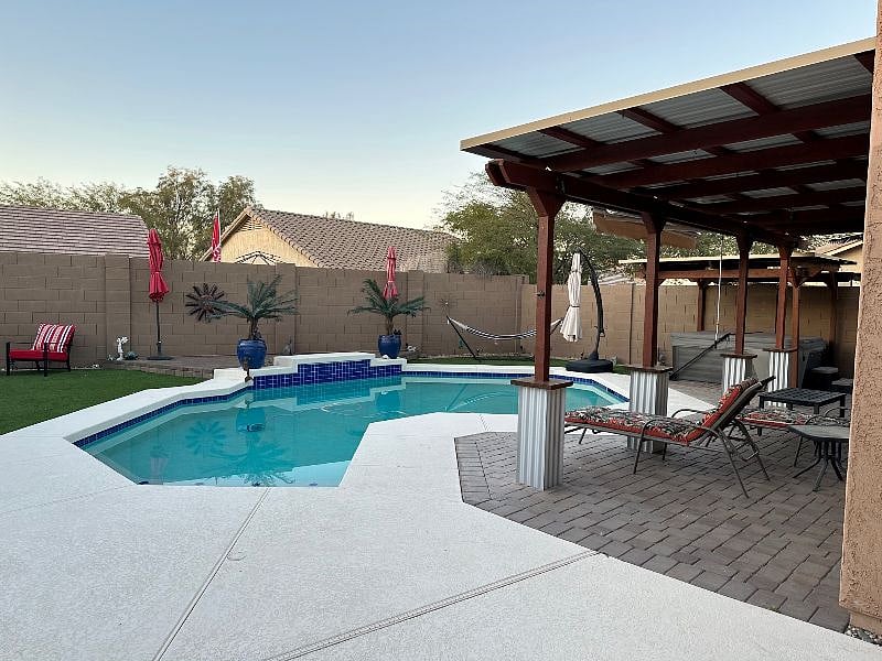 Furnished Finder property 579023_1 photo 2