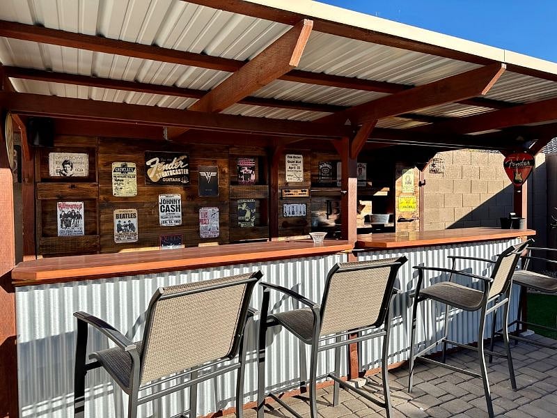 Outdoor Bar
