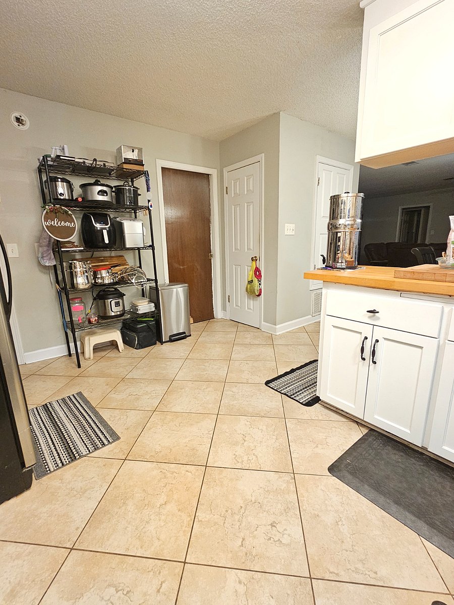 Furnished Finder property 579025_1 photo 14