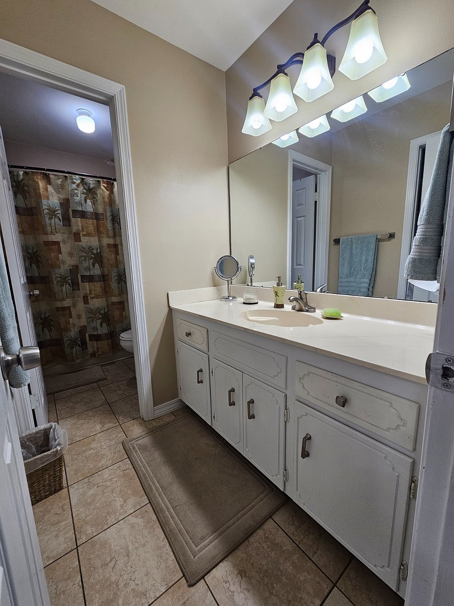 Furnished Finder property 579025_1 photo 9