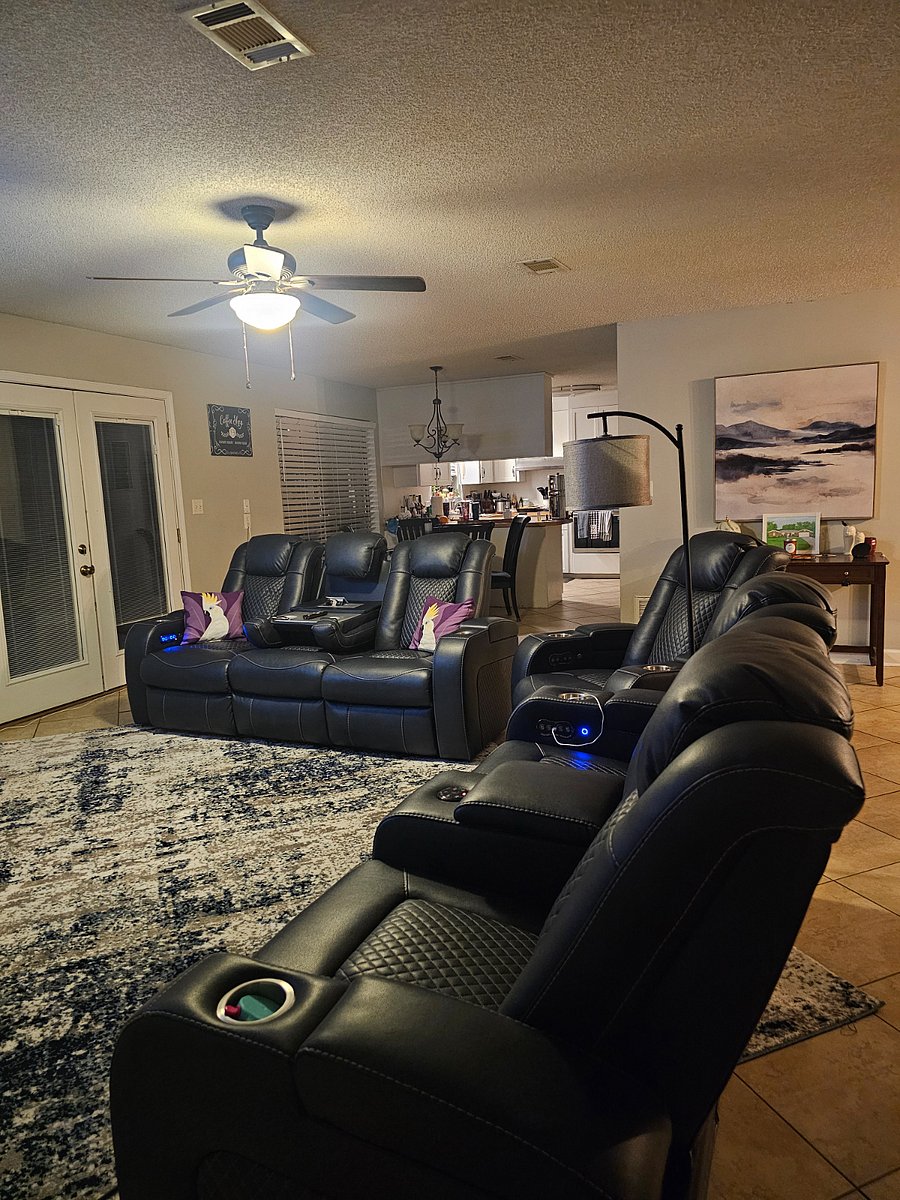 Furnished Finder property 579025_1 photo 3
