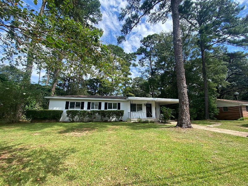 Furnished Finder property 579100_1 photo 3
