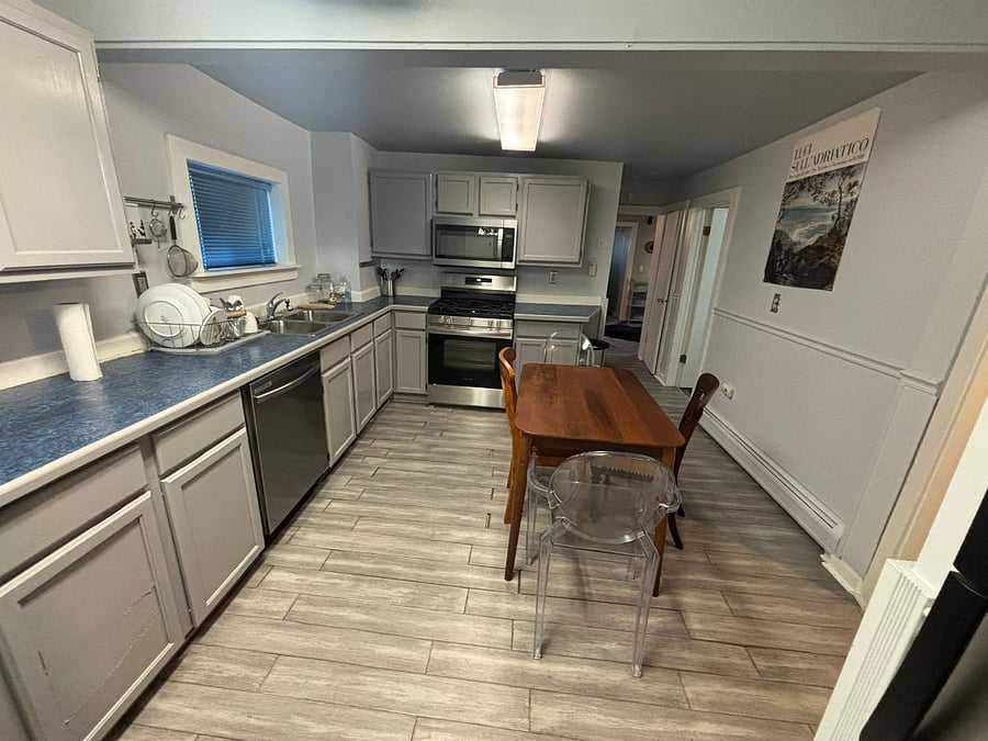 Apt FLR 2 - Kitchen
