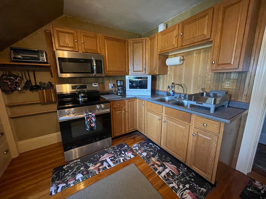 Furnished Finder property 579262_2 photo 3