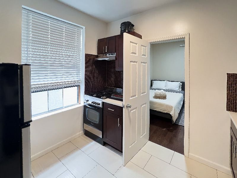 Furnished Finder property 579268_1 photo 3