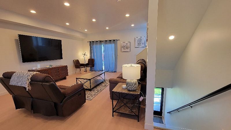 Furnished Finder property 579281_1 photo 18