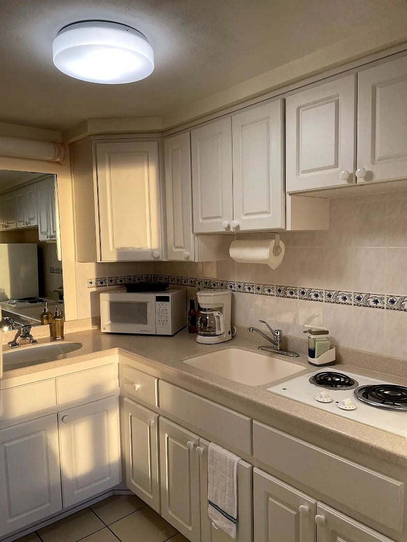 Furnished Finder property 579285_1 photo 3