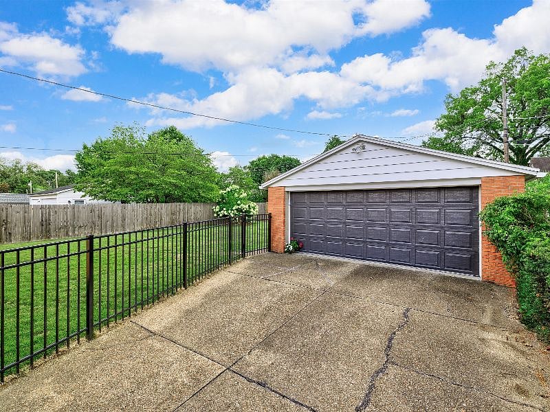 Furnished Finder property 579383_1 photo 25