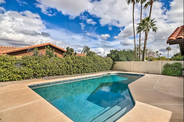 Furnished Finder property 579398_1 photo 2