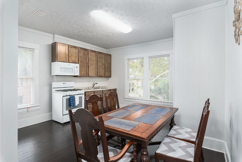Furnished Finder property 579415_2 photo 8