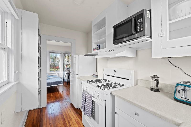 Furnished Finder property 579415_3 photo 14