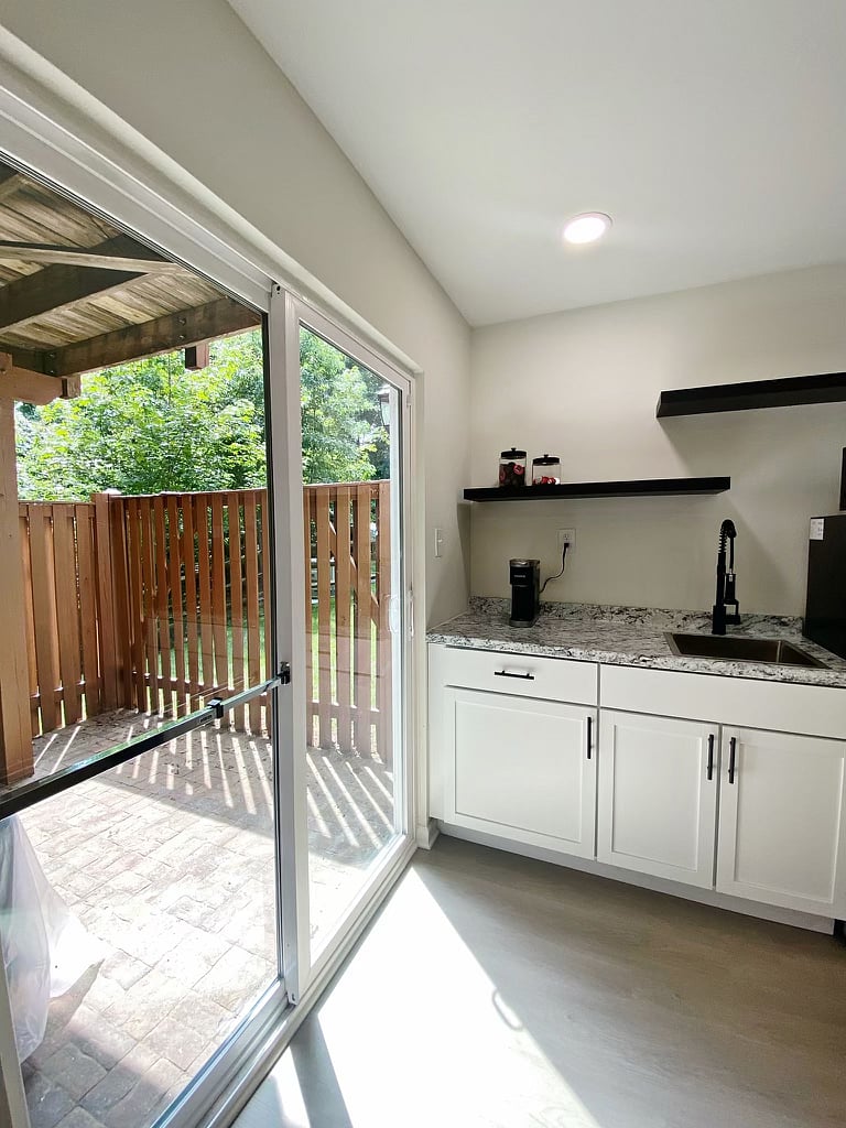 Furnished Finder property 579426_1 photo 6
