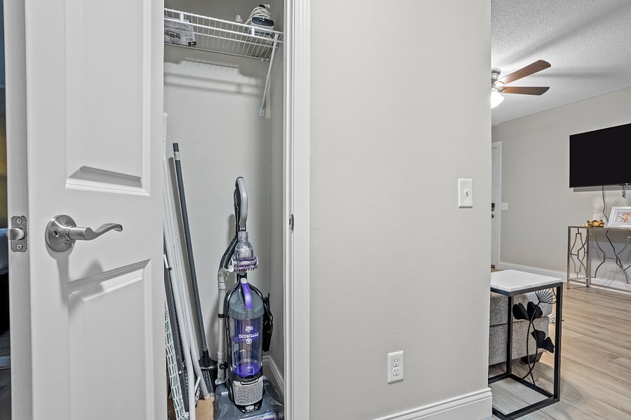 Furnished Finder property 579456_3 photo 12