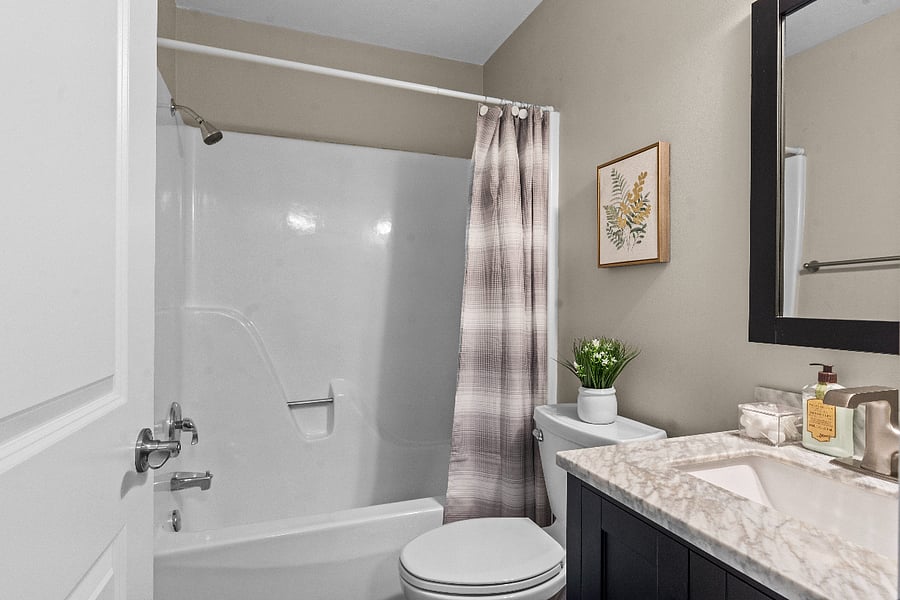 Furnished Finder property 579456_4 photo 12