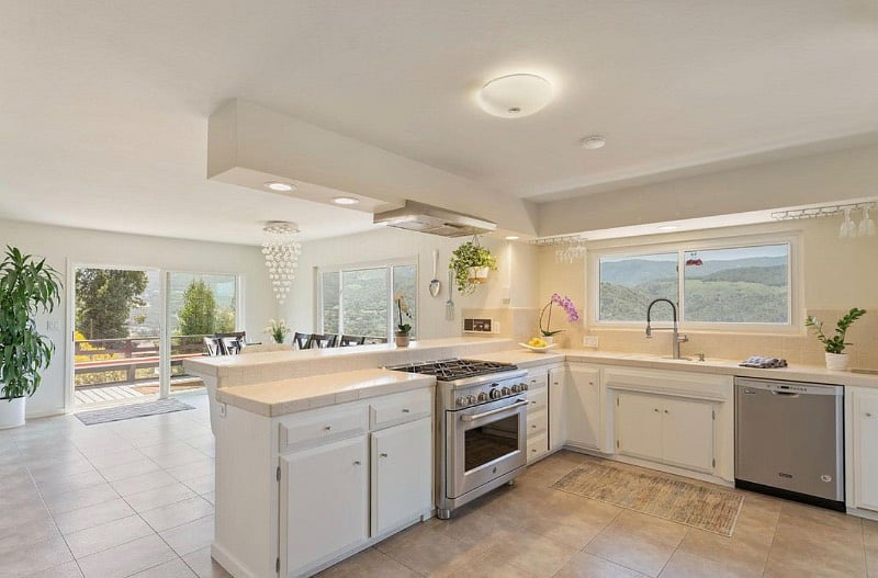 Furnished Finder property 579460_1 photo 5