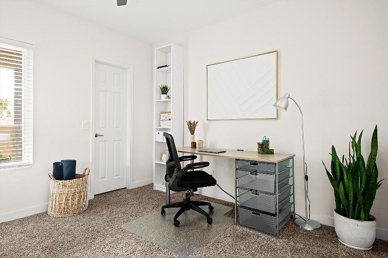 Home Office - Second Bedroom
Queen Size Air Mattress Available