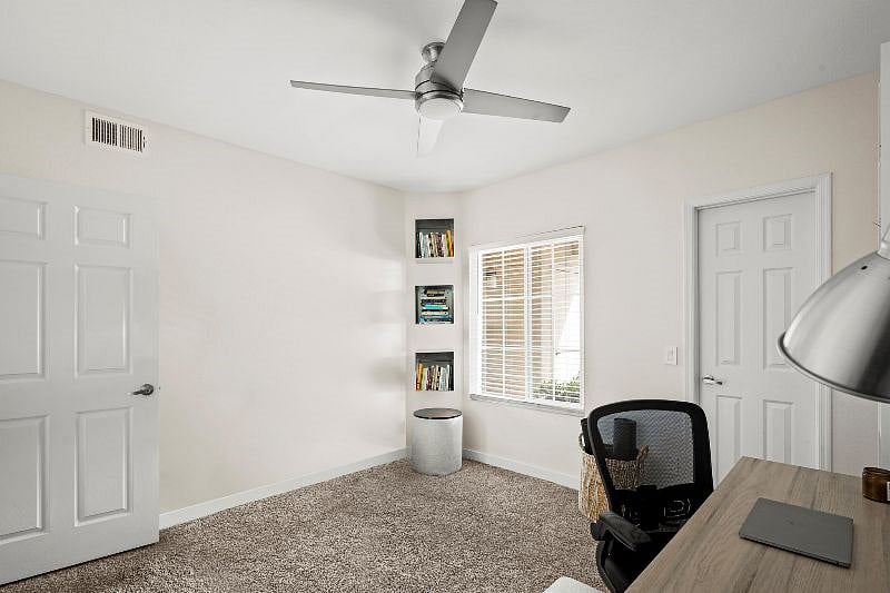 Home Office - Second Bedroom
Queen Size Air Mattress Available