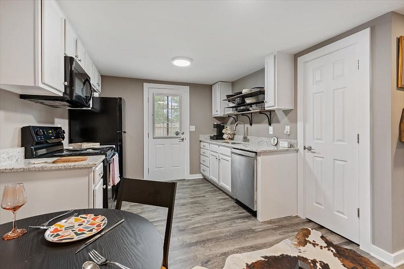 Furnished Finder property 579700_1 photo 12