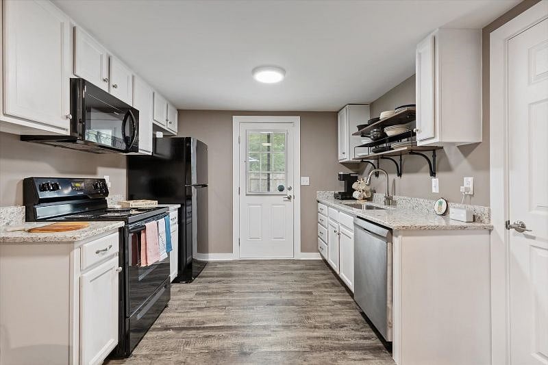 Furnished Finder property 579700_1 photo 13