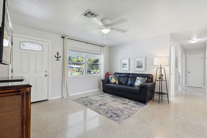 Furnished Finder property 579754_1 photo 7