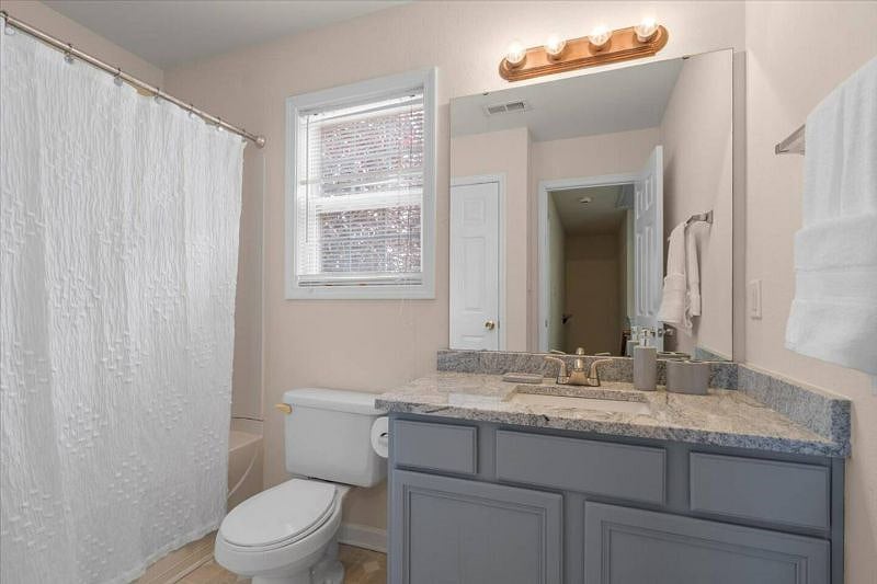 Jack and Jill Bathroom for Bedroom 2 and 3