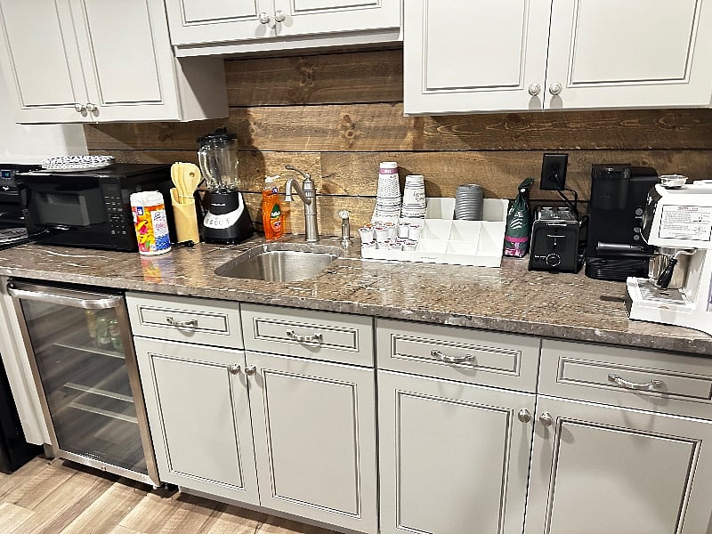 Furnished Finder property 579895_1 photo 3