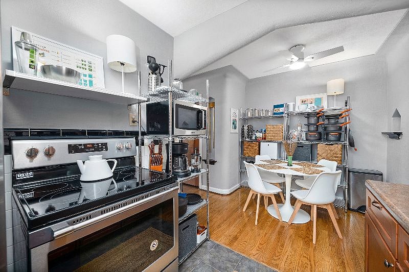 Furnished Finder property 579903_1 photo 16