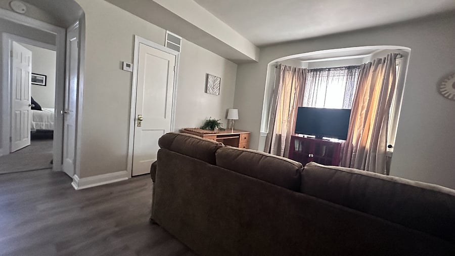 Furnished Finder property 579927_2 photo 4