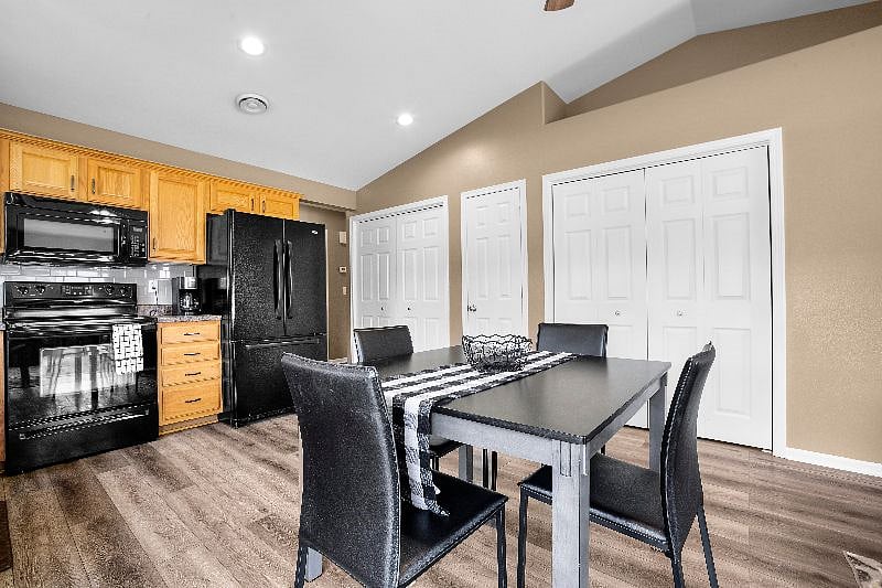 Furnished Finder property 579982_1 photo 9