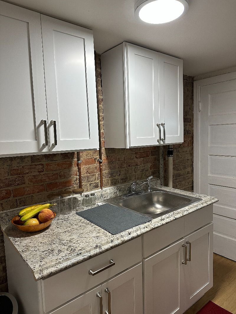 Furnished Finder property 580000_1 photo 15