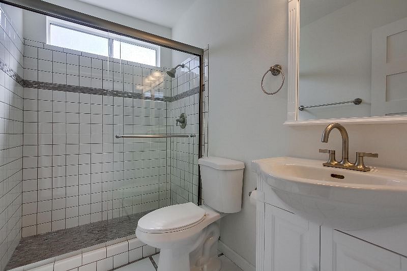 Furnished Finder property 580002_1 photo 6