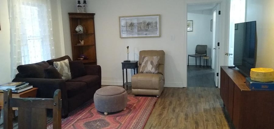 Furnished Finder property 580012_1 photo 22