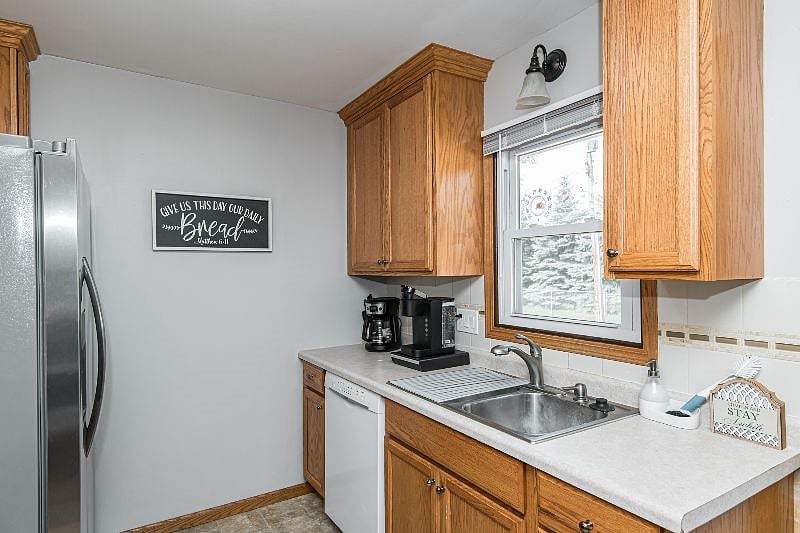 Furnished Finder property 580086_1 photo 8