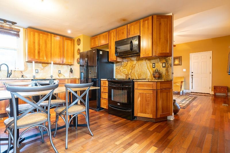 Furnished Finder property 580168_1 photo 13