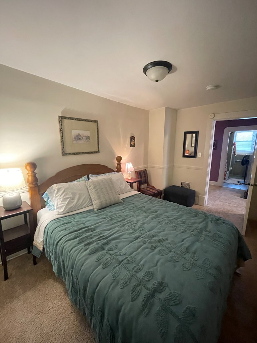Queen Bedroom