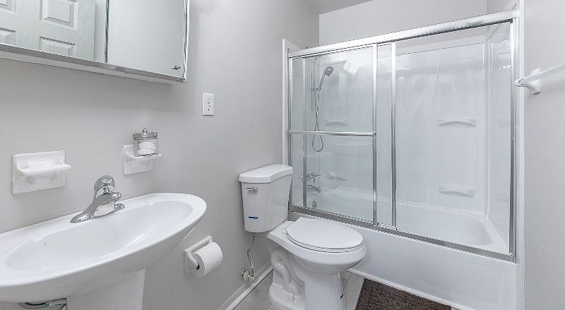 Upstairs Bathroom