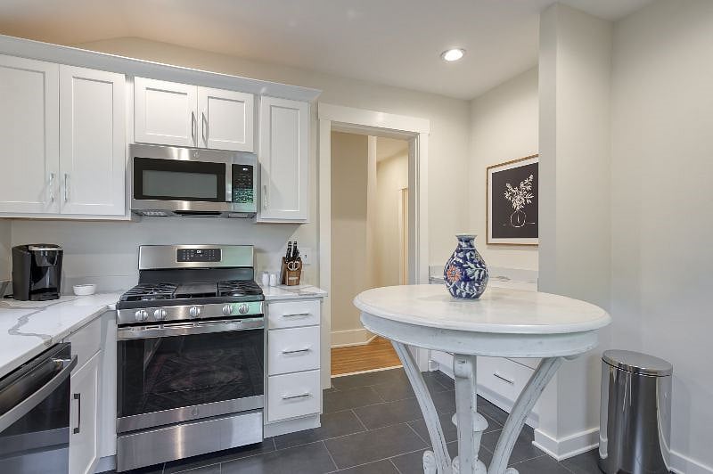 Furnished Finder property 580263_2 photo 7