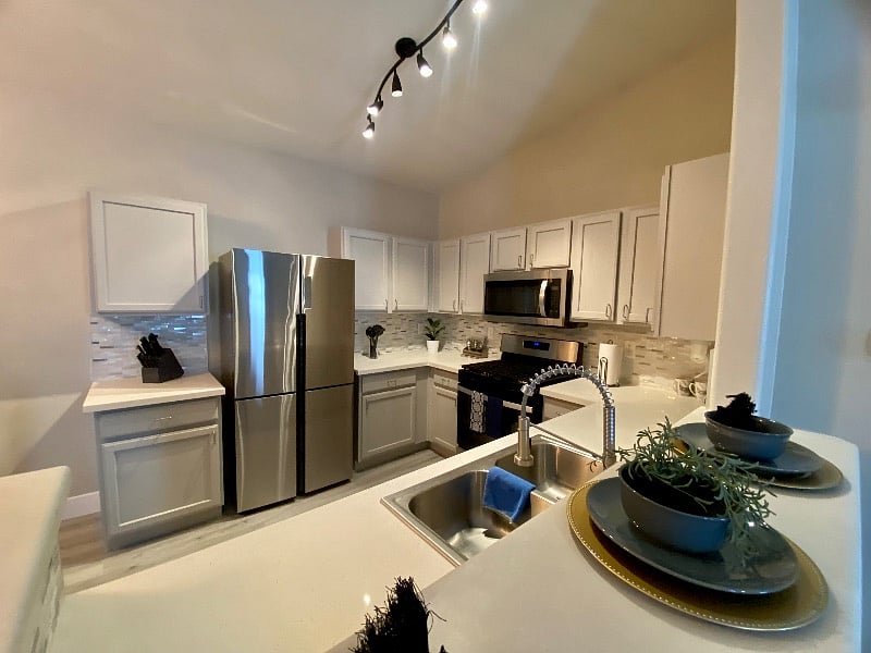 Furnished Finder property 580275_1 photo 10