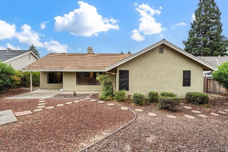 Furnished Finder property 580294_1 photo 26