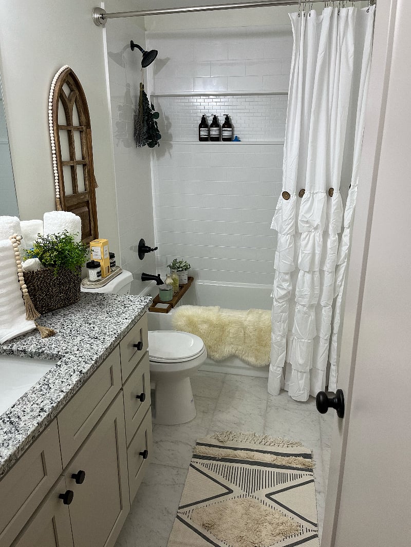 Furnished Finder property 580338_1 photo 17