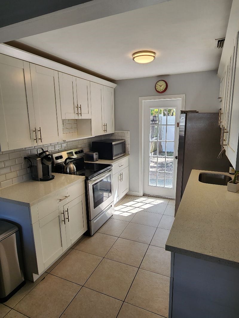 Furnished Finder property 580343_1 photo 3