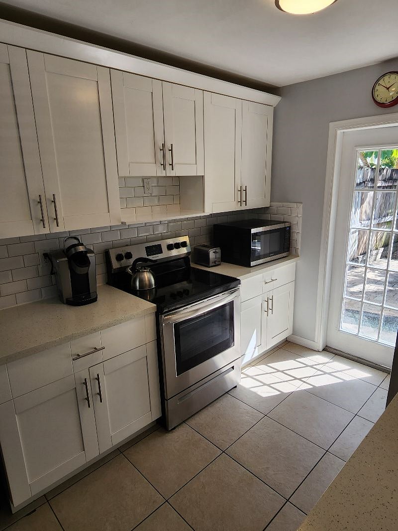 Furnished Finder property 580343_1 photo 6