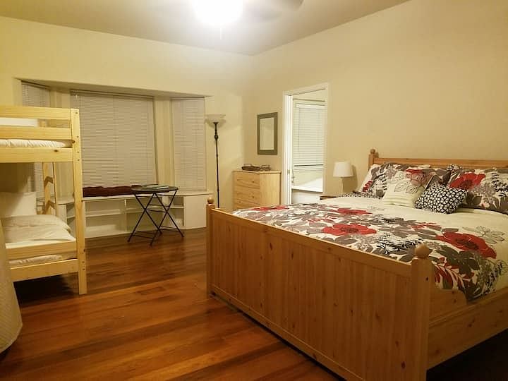 Furnished Finder property 580351_1 photo 9